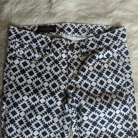 Final Price EUC Blogger Favorite J. Crew Toothpick Jeans in Geometric Print - Picture 7 of 14